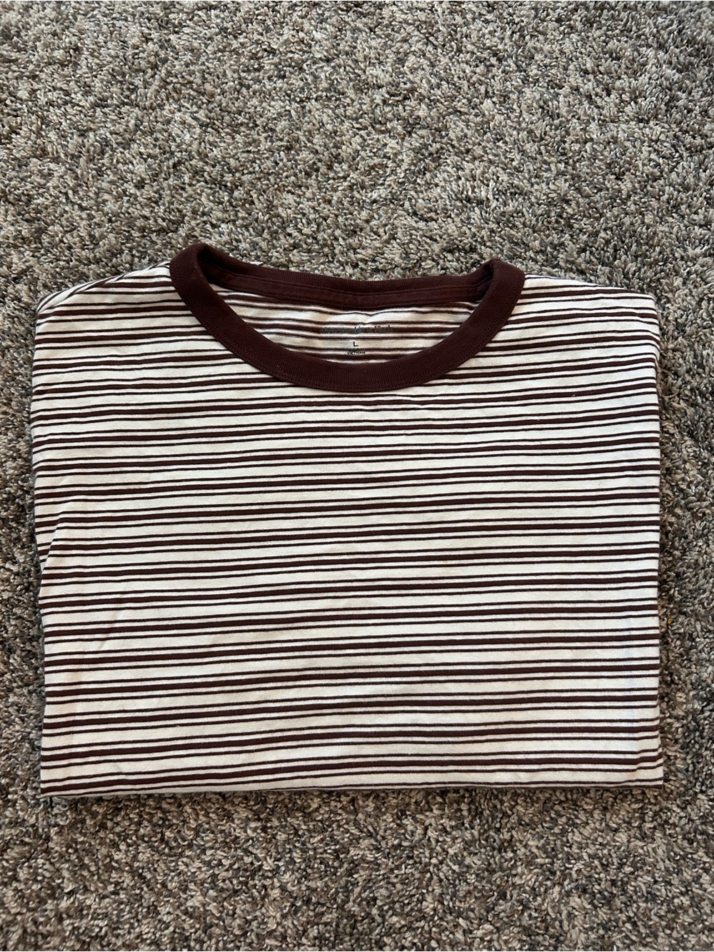A&F Essential Everyday Tee - Picture 2 of 3